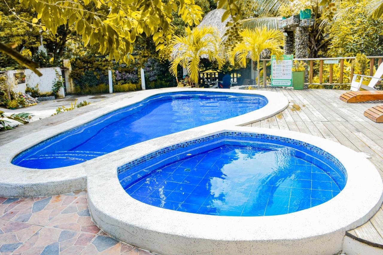 Casa Hostal Villa Del Rio エル・ザイノ エクステリア 写真