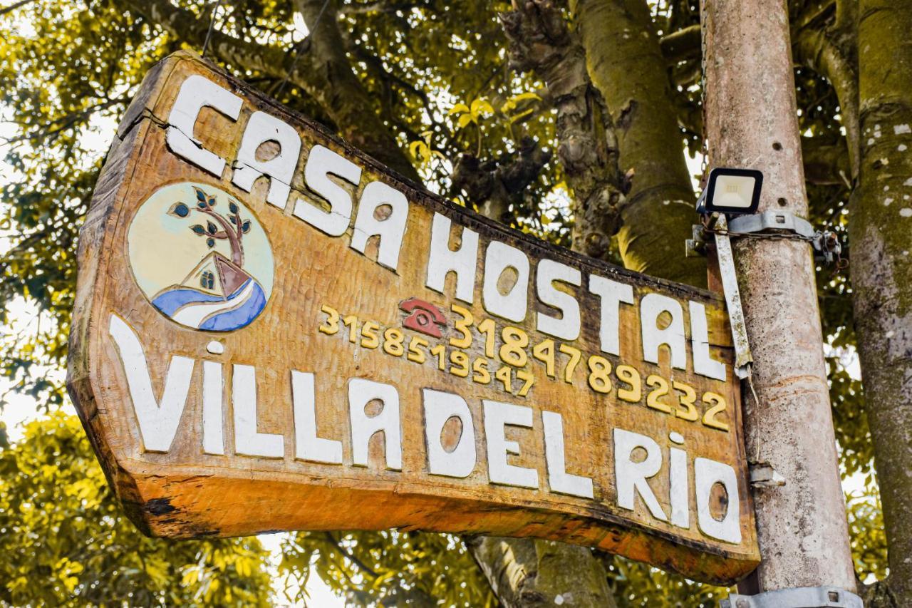 Casa Hostal Villa Del Rio エル・ザイノ エクステリア 写真