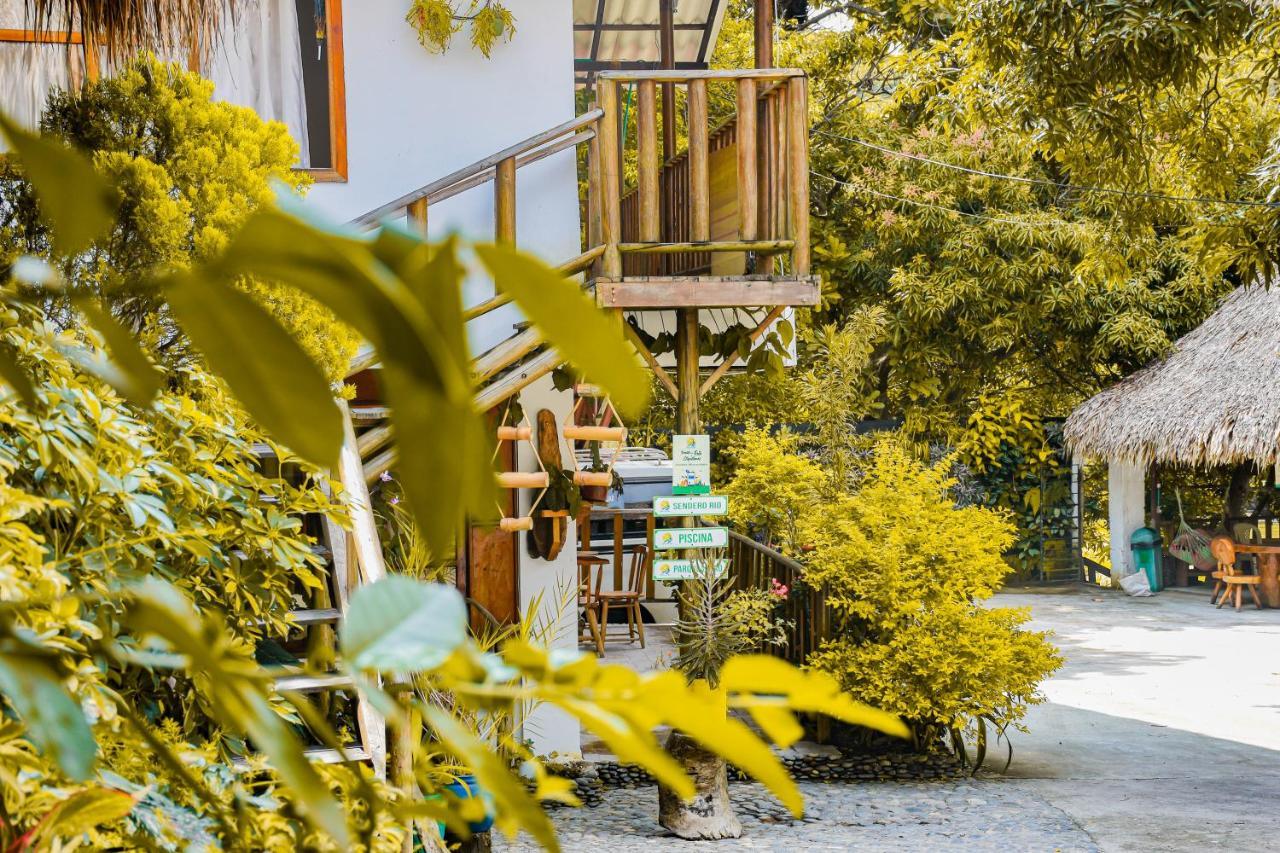 Casa Hostal Villa Del Rio エル・ザイノ エクステリア 写真