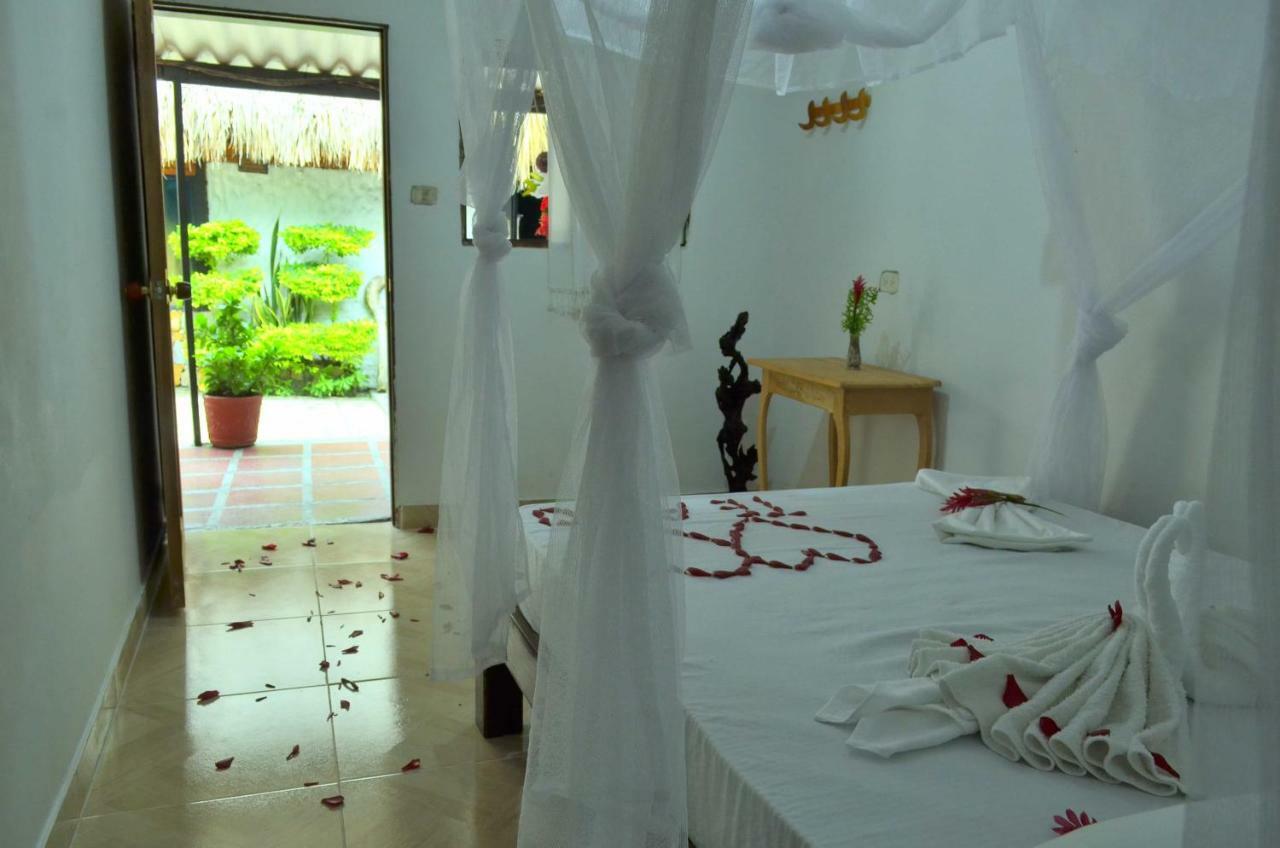 Casa Hostal Villa Del Rio エル・ザイノ エクステリア 写真